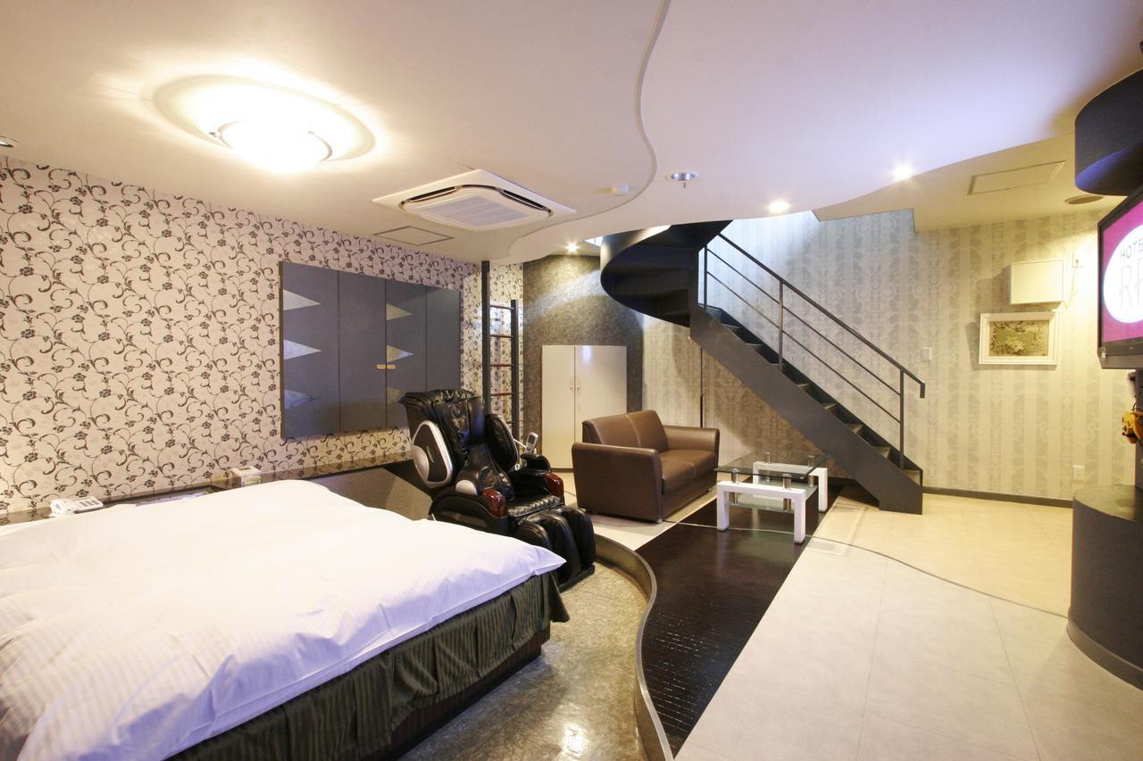 Hotel Rr (Adults Only) Yokkaichi Exterior foto